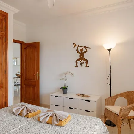 Semesterbostad El Gin *